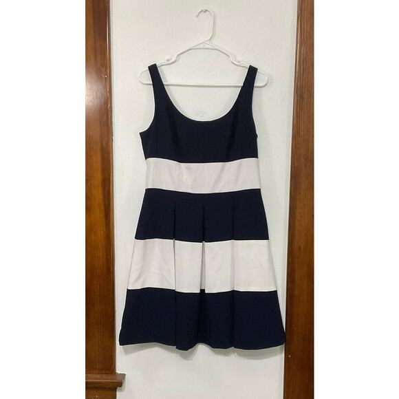 Lauren Ralph Lauren Sleeveless Fit & Flare Dress Pleated Navy Size 10 Medium - Picture 8 of 9